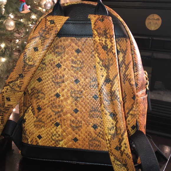 MCM Worldwide Backpack - Picture 2 of 3